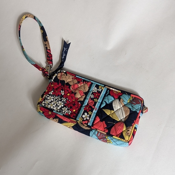 Vera Bradley wristlet clutch wallet happy snails print, new - Picture 3 of 5